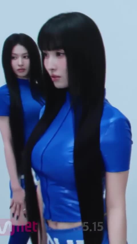 TWICE - Momo, Jihyo, Tzuyu &amp; Mina