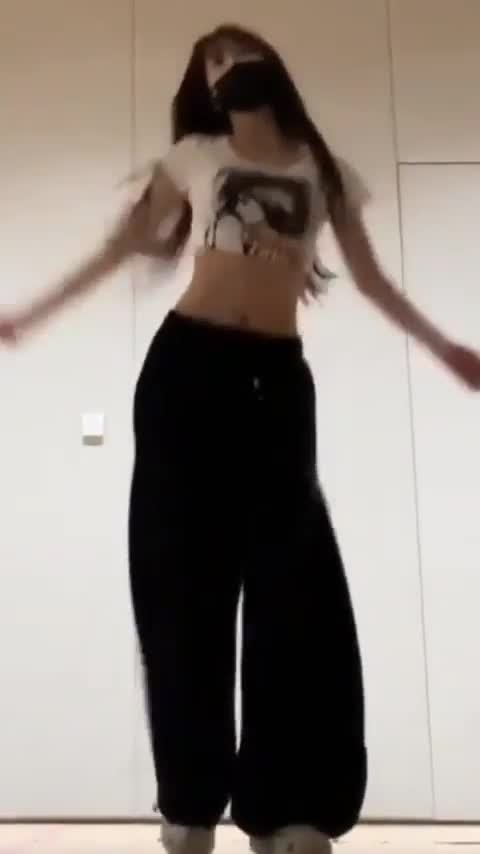 LE SEERAFIM - Eunchae