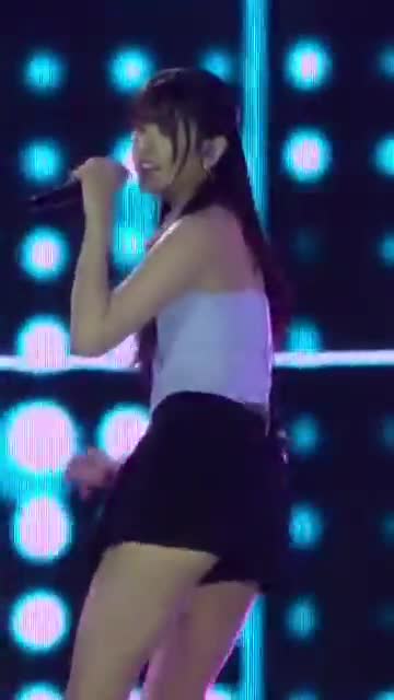 IVE - Yujin feat. Leeseo